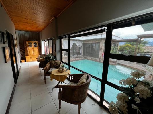 Room image 6