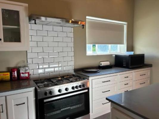 River and Ridge - Kitchenette
