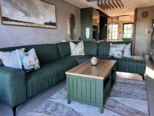 Indlovukazi Beach Villas - Living Room