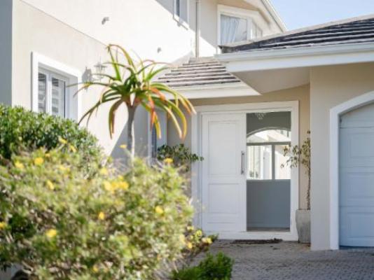 Casa Dunnage - Facade or entrance