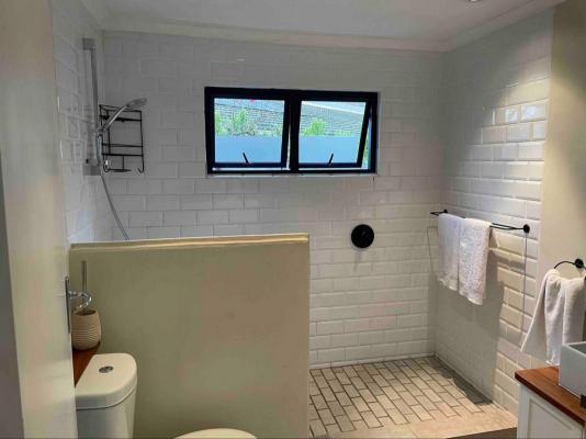 Room image 5