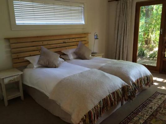 Room image 6