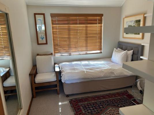 Room image 3