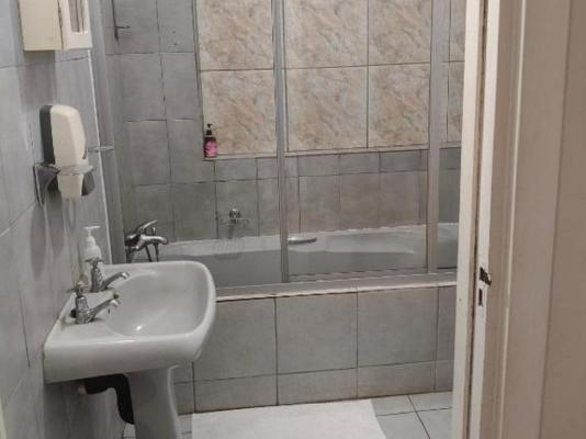 Room image 1