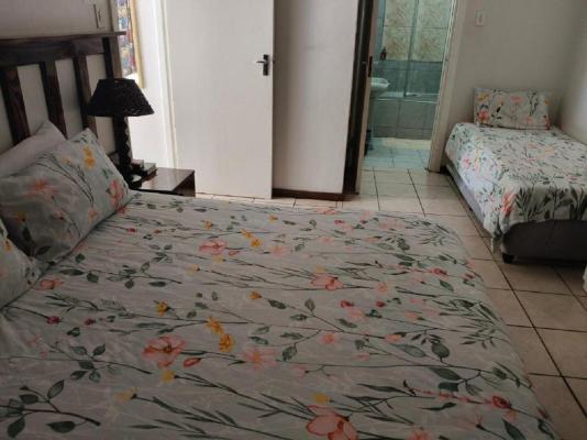 Room image 6