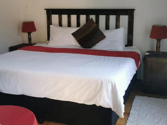 Room image 3