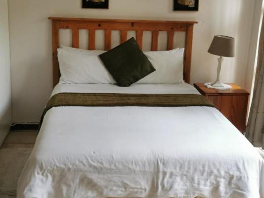 Room image 4