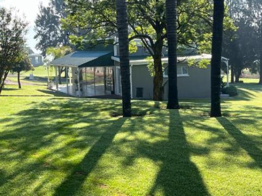 Newcastle Country Lodge - Garden