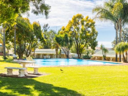 Newcastle Country Lodge - Swimming pool