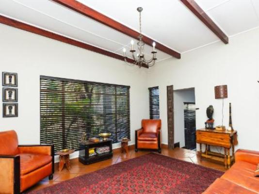 Newcastle Country Lodge - Communal lounge/ TV room