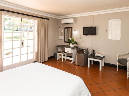Room image 3