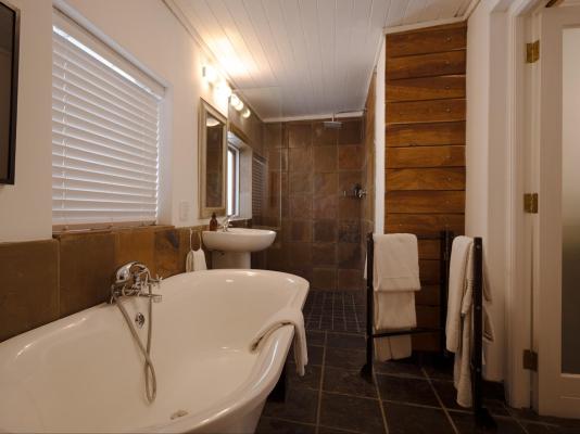 Room image 1