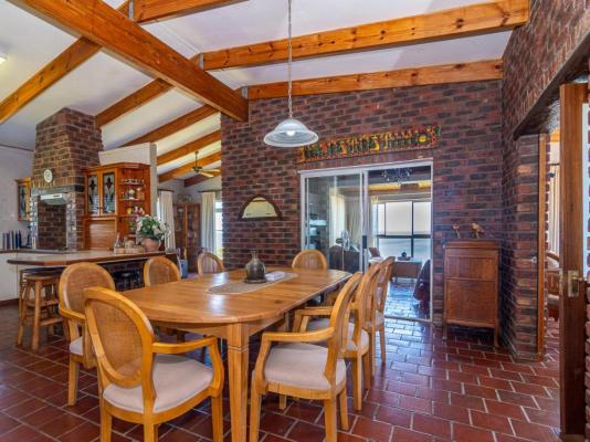 Kingsview Guest House - 268765