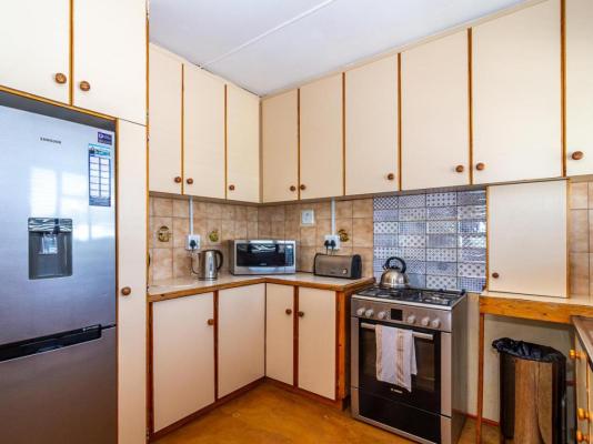 Kingsview Guest House - 268785