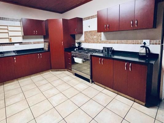 Room image 20