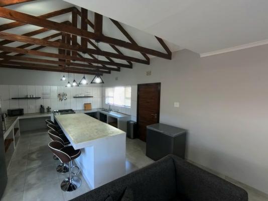 Room image 3