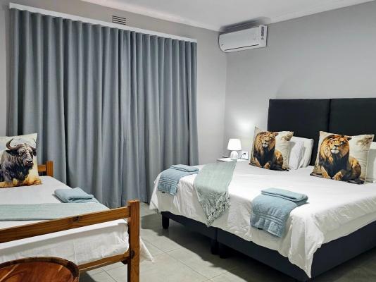 Room image 3