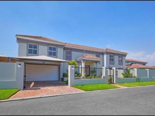 Cape Golf Villa - Facade or entrance