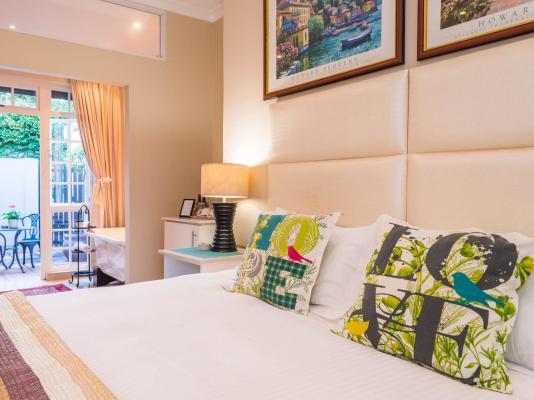 Room image 3