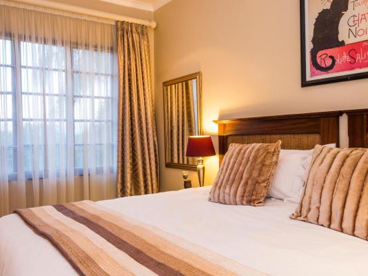 Room image 4