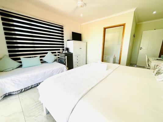 Room image 1