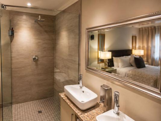 Serene Studio Bloemfontein - 269033