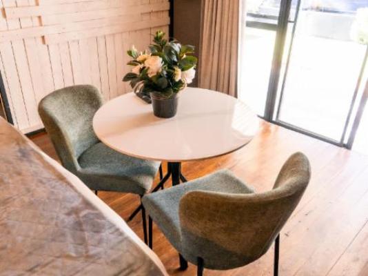 STAY LOCAL SA - Potchefstroom - Seating area