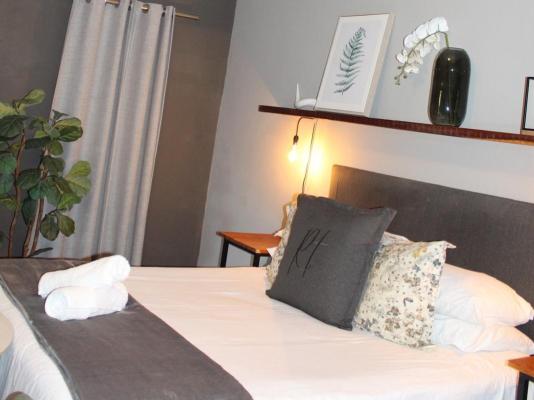 STAY LOCAL SA - Potchefstroom - 269061