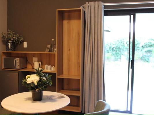 STAY LOCAL SA - Potchefstroom - 269068