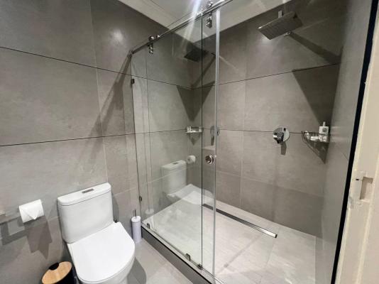Room image 7