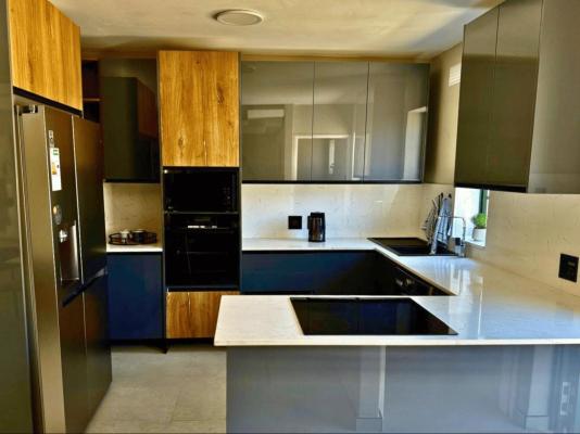 Room image 1