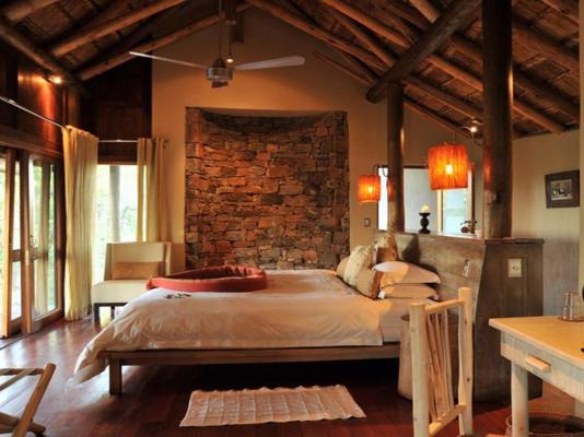 Buffalo Ridge Safari Lodge - 269202