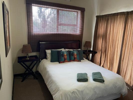 Room image 8