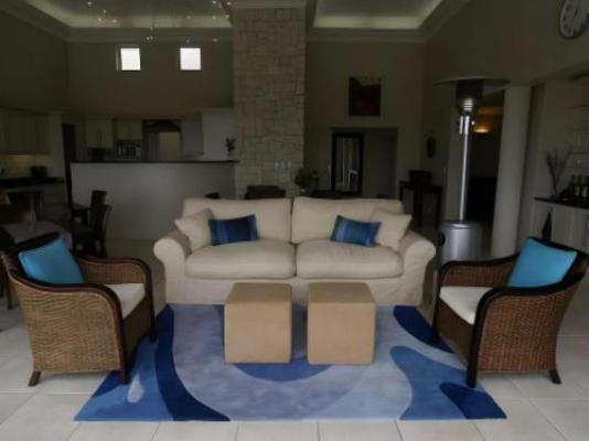 Dune Stone Boutique Guesthouse - Seating area