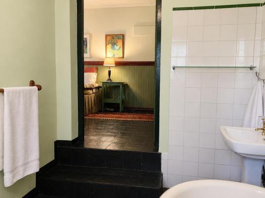 Room image 1
