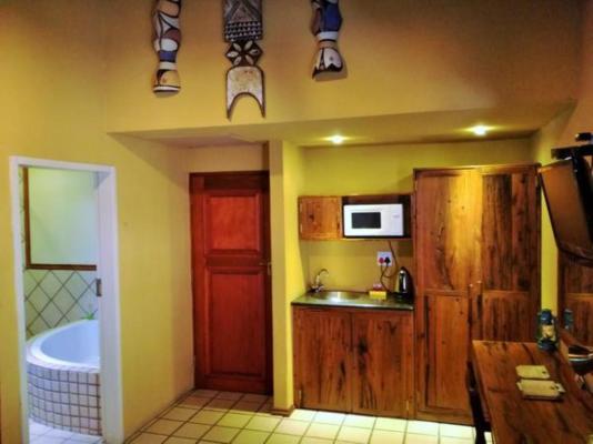 Room image 4