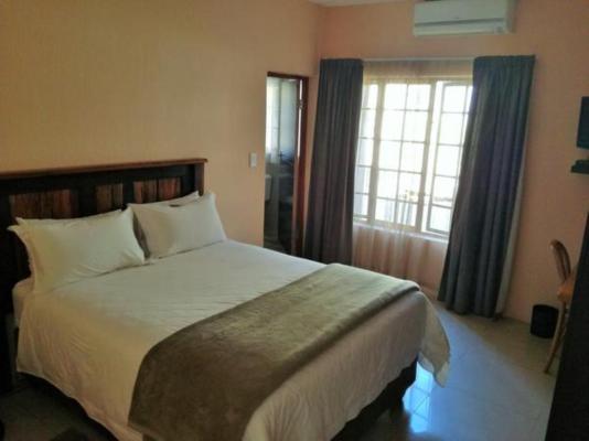 Room image 2