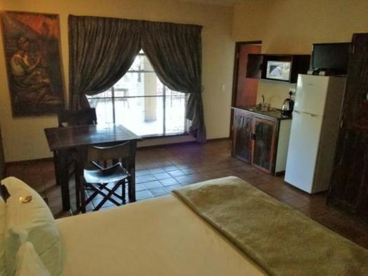Room image 6