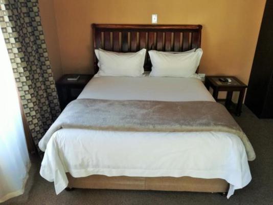 Room image 4