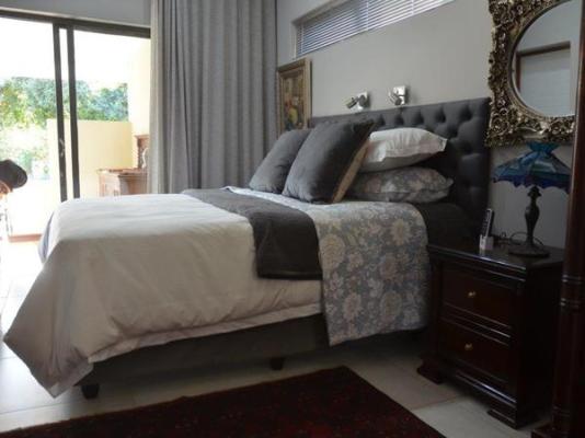 Room image 3