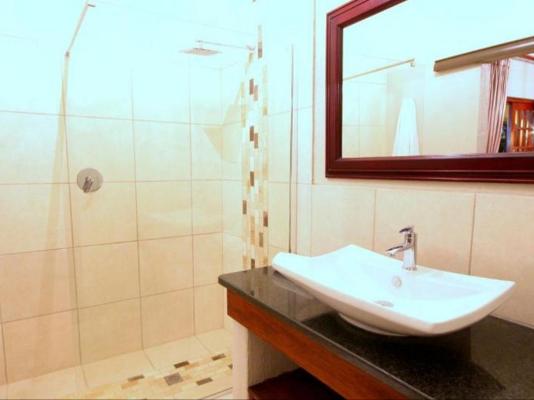 Room image 2
