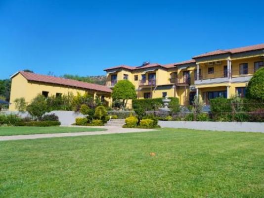 Cradle Mount Hotel Suites - Property / Building