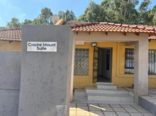 Cradle Mount Hotel Suites - Property / Building