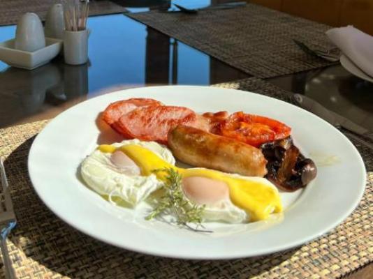 Cradle Mount Hotel Suites - Breakfast area