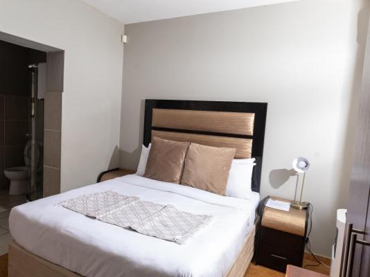 Room image 1