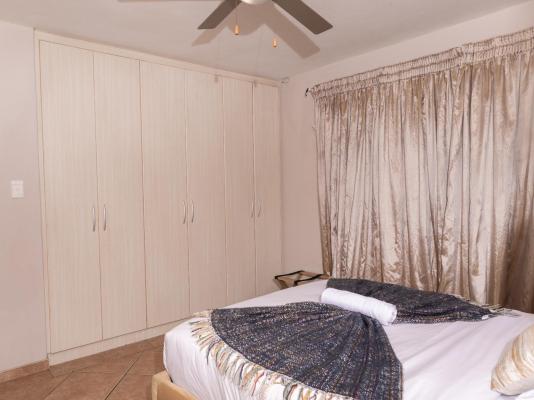 Room image 5