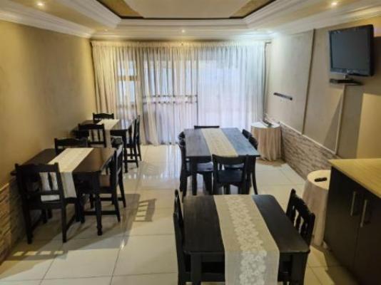 Ditsaleng Guest House - Dining area