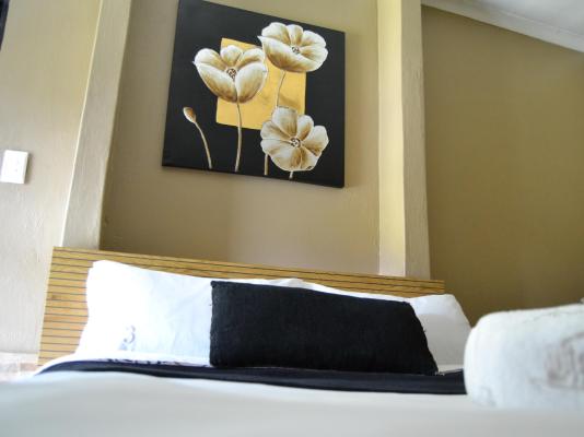 Room image 5