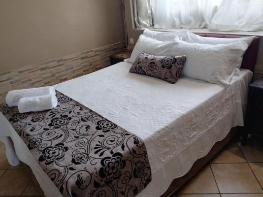 Room image 2