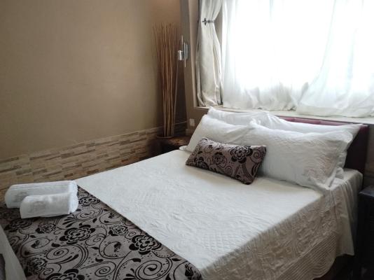 Room image 3